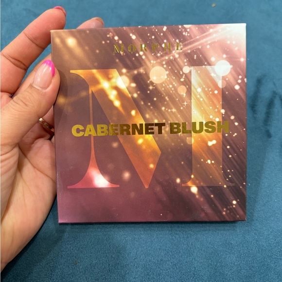 Morphe Cabernet Blush Artistry Palette - Picture 2 of 4